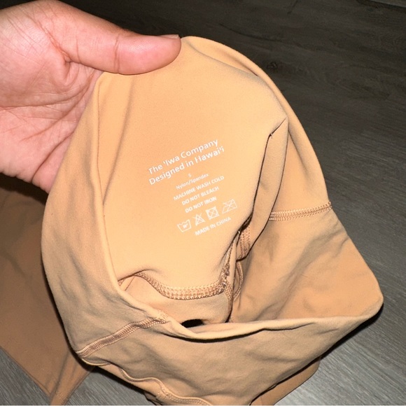 Iwa company workout set - Picture 7 of 7